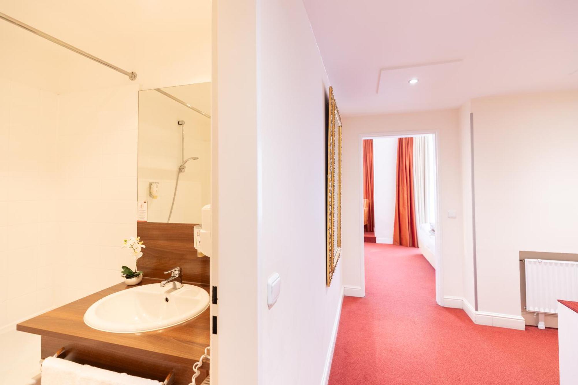 Hotel Bremer Haus Bagian luar foto